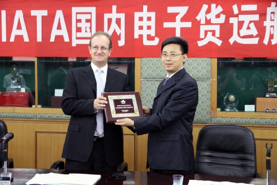 �Ϻ��������؛�\�Ŀ�@�Ç��H���f�����J�C