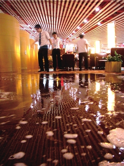 �׶��C���������ꡡ�^��œ��Ϣ��׃��ˮ����