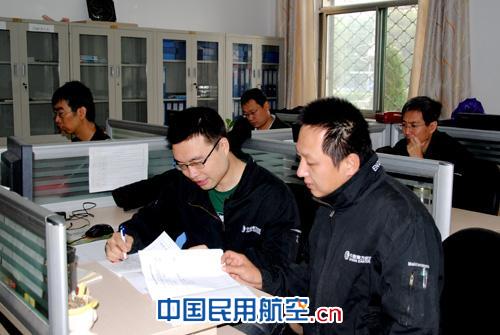 �|��ɽ���S�޲���ɲ���737NG�w�C2010��6�°湤���İ湤��