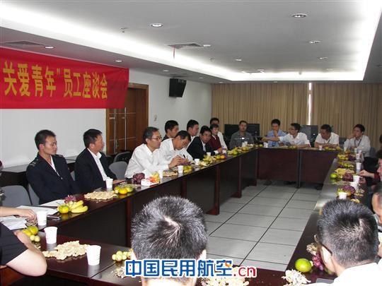 ��؛�������\�I��������T����Մ���F��-�������z