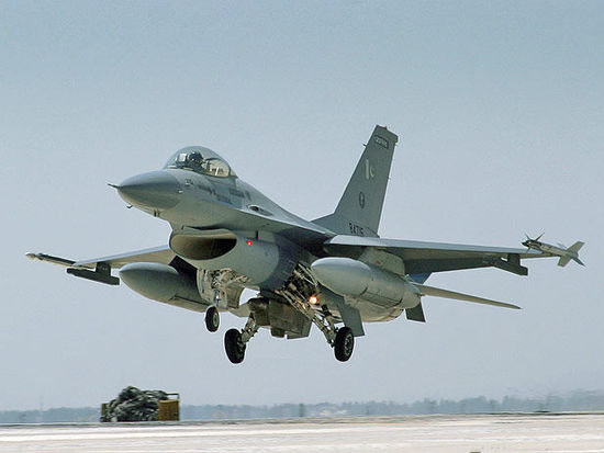 �Y�ψD���ͻ�˹̹��܊F-16��C��