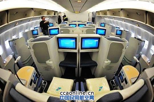 ����777��300ER�w�C