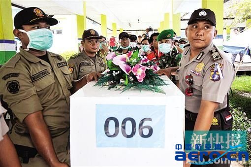 �����ˆT���\(y��n)�b�е�6�����y���z�w�Ĺײġ�