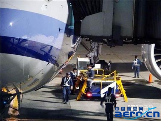 �҈@���H�C��1����ҹ�l��D5�ǙC�T�՘����A����ȫ�T���϶���ס���C���ˆT�o���ų����ϣ��A���w����ɼ��CI-8D���C�����w���������`200�����ÿ��г̡����DƬ��Դ���Еr��ӈ�