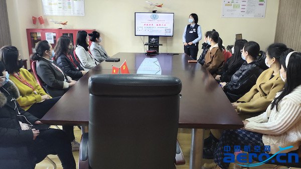 ���D7�����Ϻ��մ��B�ֹ�˾�_չŮ�Խ���֪�R�v��.JPG